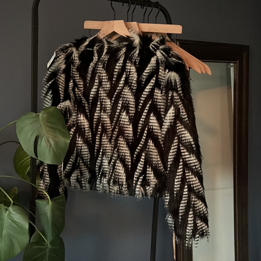 NWT LEITH Faux Fur/ Faux Leather Jacket - Picture 2 of 9